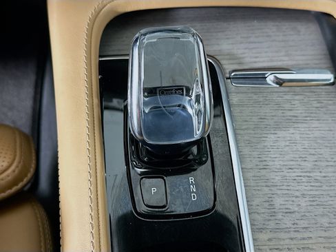 Used 2020 Volvo XC90 T8 Inscription w/ Protection Package image 25