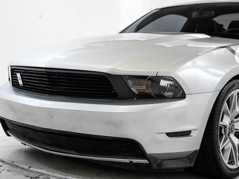Used 2011 Ford Mustang GT Premium w/ 401A Rapid Spec Order Code RWD image 17