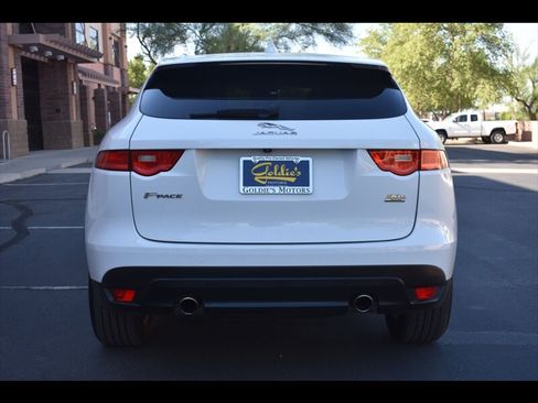 Used 2019 Jaguar F-PACE Prestige AWD/4WD image 9