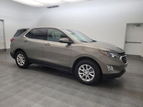 Used 2018 Chevrolet Equinox LT image 11