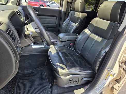 Used 2009 HUMMER H3T Luxury AWD/4WD image 9