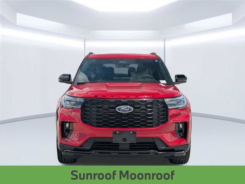 Used 2025 Ford Explorer ST-Line w/ Premium Package AWD/4WD image 11