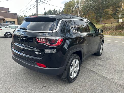 Used 2021 Jeep Compass Latitude w/ Sun and Sound Group image 14