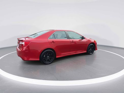 Used 2014 Toyota Camry SE image 8
