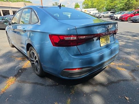 Used 2025 Volkswagen Jetta Sport FWD image 8