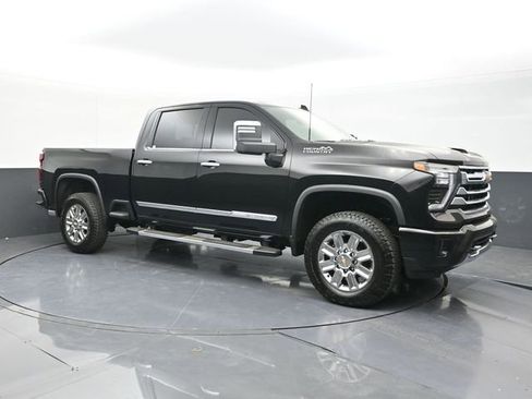 New 2026 Chevrolet Silverado 2500 High Country w/ High Country Premium Package AWD/4WD image 14