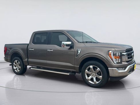 Used 2022 Ford F150 Lariat RWD image 3