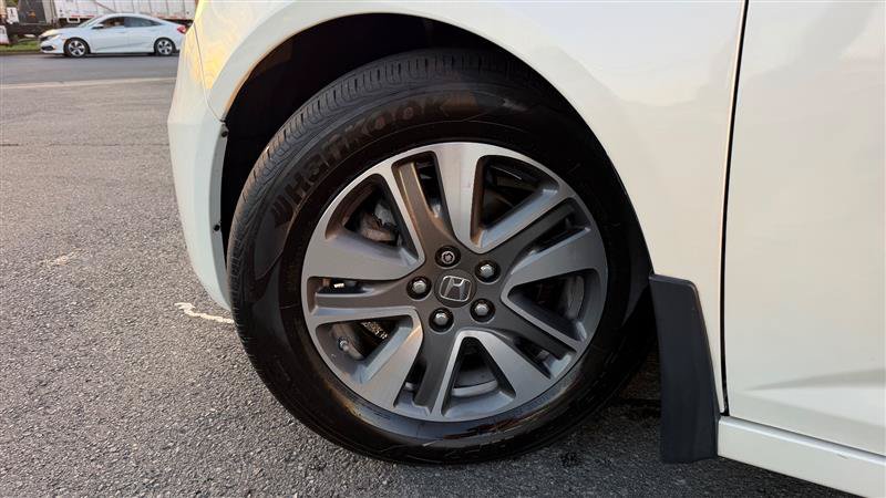 Used 2016 Honda Odyssey Touring image 16