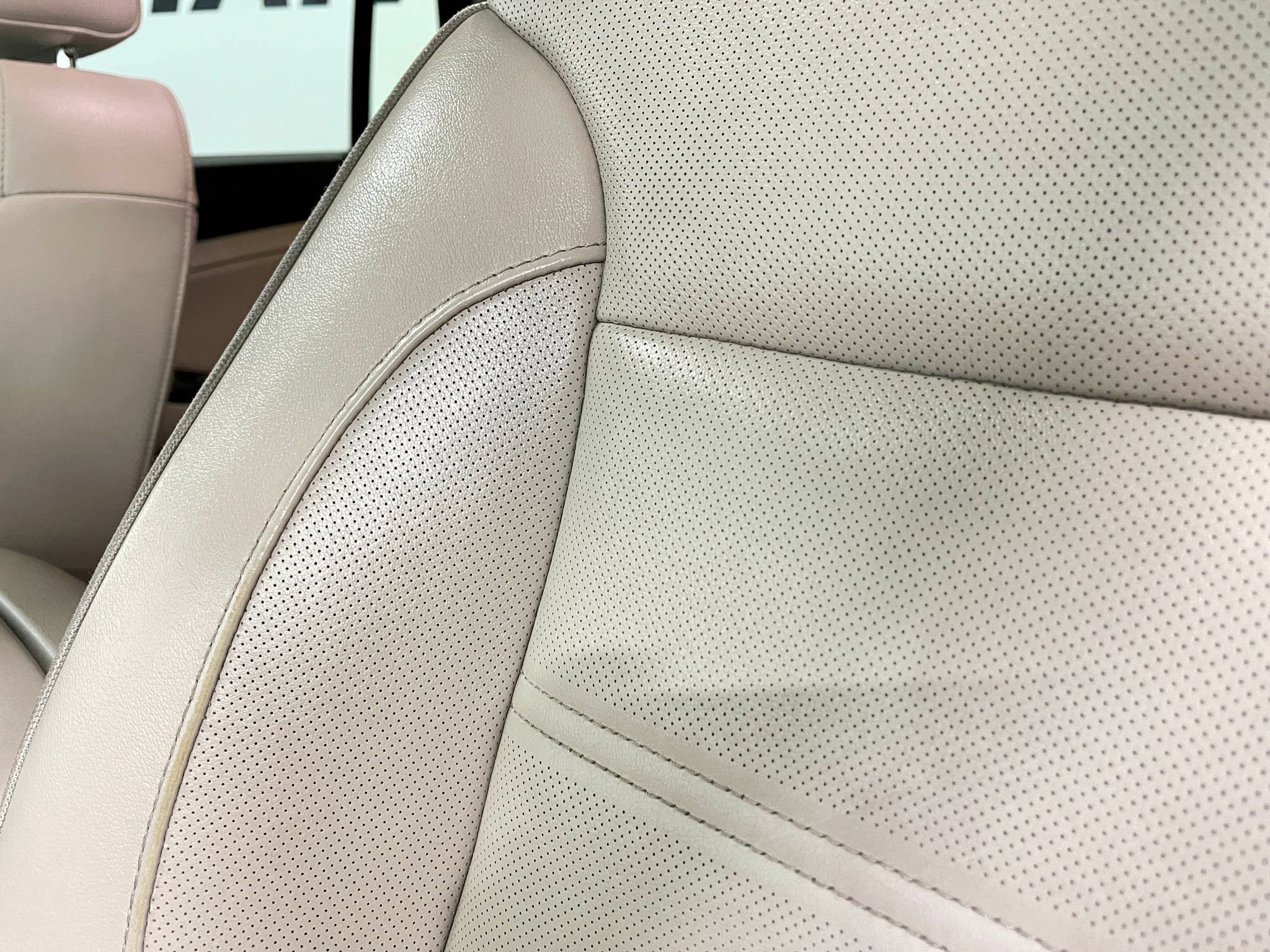 Used 2018 GMC Yukon Denali AWD/4WD image 18