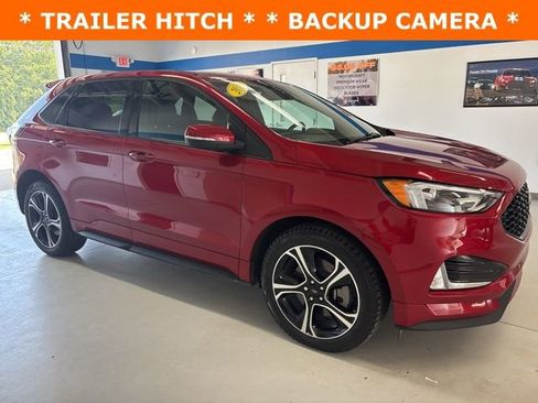 Used 2022 Ford Edge ST image 4