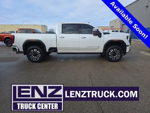 Used 2025 GMC Sierra 2500 Denali Ultimate image 1