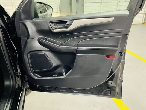 Used 2022 Ford Escape SE w/ Convenience Package image 33