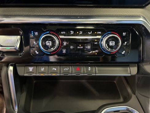 Used 2024 GMC Sierra 3500 Denali w/ Denali Reserve Package image 29