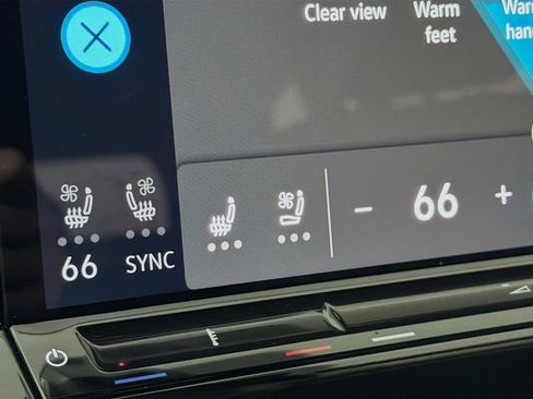 Used 2025 Volkswagen Atlas SE FWD image 22