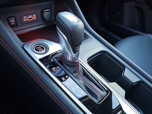 Used 2025 Nissan Sentra SR w/ SR Premium Package image 16