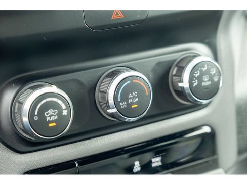 Used 2024 RAM 1500 Big Horn AWD/4WD image 27