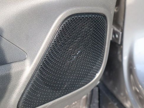 New 2026 Mercedes-Benz GLB 250 4MATIC image 27