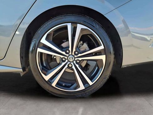 Used 2021 Nissan Sentra SR image 19