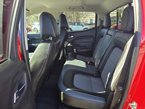 Used 2019 Chevrolet Colorado Z71 image 12