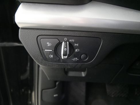 Used 2019 Audi Q5 2.0T Premium Plus w/ Premium Plus Package image 26