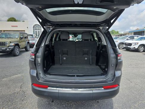 Used 2022 Jeep Grand Cherokee L Limited image 5