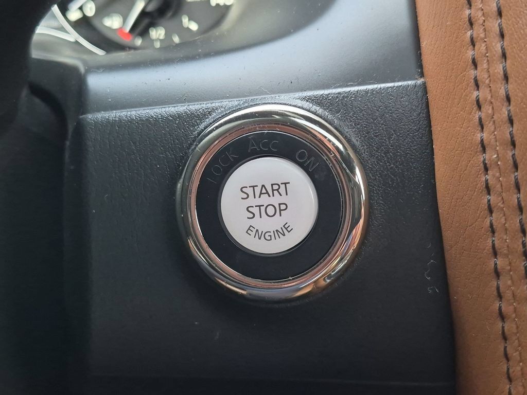 Used 2022 INFINITI QX80 Sensory w/ All-Season Package AWD/4WD image 17