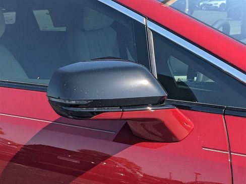 New 2025 Cadillac Optiq Luxury 2 image 12