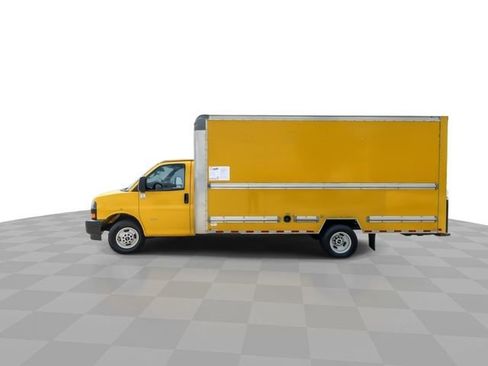 Used 2021 GMC Savana 3500 Extended w/ Power Convenience Package RWD image 5