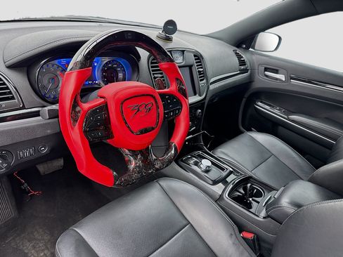 Used 2023 Chrysler 300 S w/ Comfort Group RWD image 7