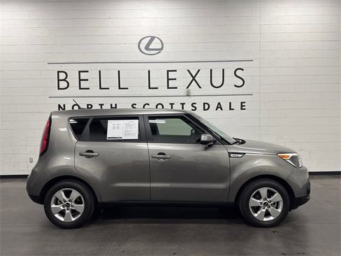 Used 2019 Kia Soul image 2