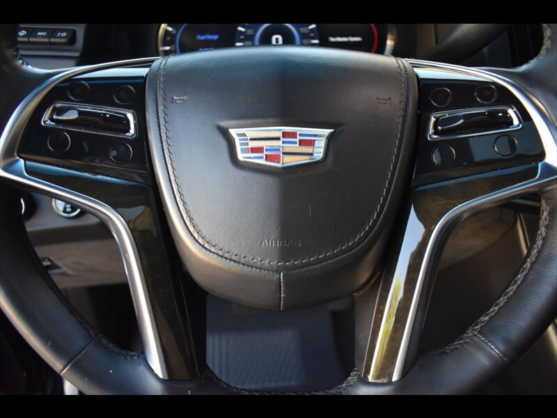 Used 2017 Cadillac Escalade Platinum AWD/4WD image 13
