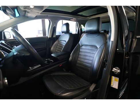 Used 2016 Ford Edge SEL w/ Equipment Group 201A FWD image 10