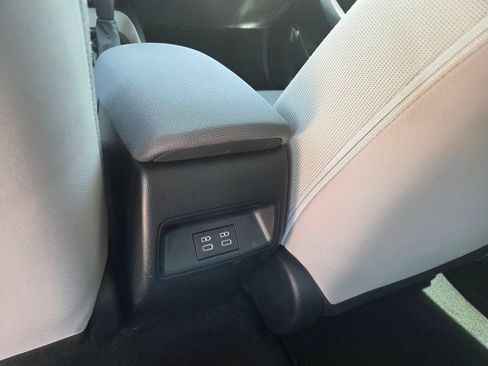 Used 2023 Toyota Corolla LE FWD image 6