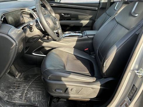 Used 2022 Hyundai Tucson Limited image 11
