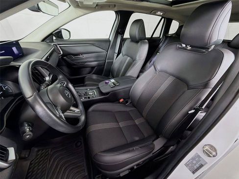 Used 2024 MAZDA CX-50 AWD 2.5 S w/ Cargo Package image 2