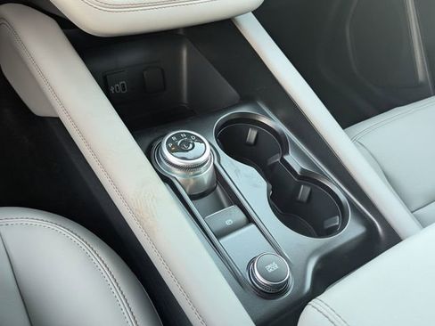 New 2026 Ford Explorer Active image 19