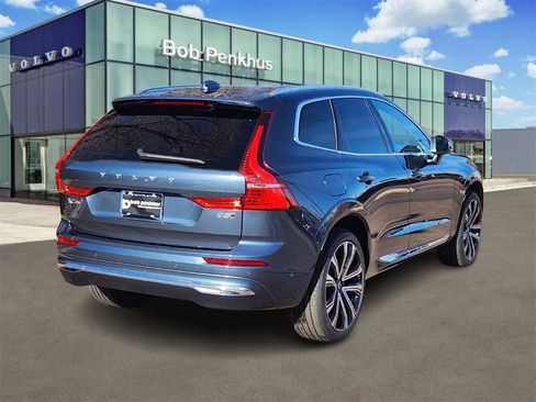 Used 2023 Volvo XC60 B5 Ultimate w/ Climate Package image 24