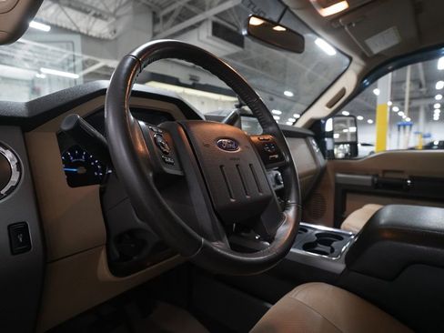 Used 2015 Ford F250 Lariat w/ Chrome Package AWD/4WD image 8