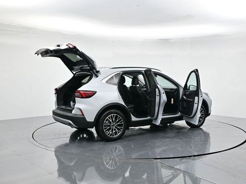 New 2026 Ford Escape SE image 48