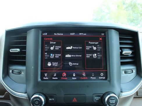 Used 2019 RAM 1500 Laramie AWD/4WD image 23