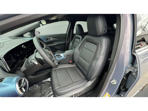 Certified 2025 Chevrolet Equinox EV LT w/ Convenience Package AWD/4WD image 23