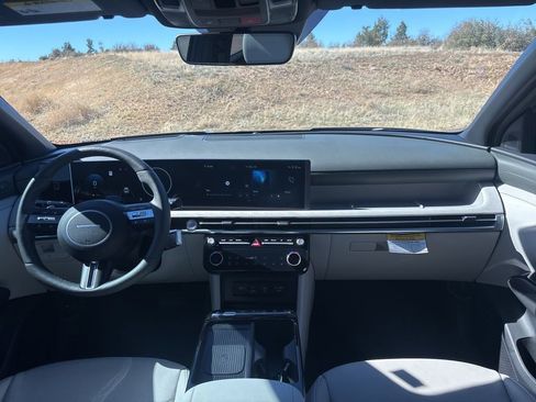 Certified 2025 Hyundai Tucson Limited image 19