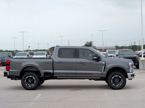 New 2026 Ford F250 4x4 Crew Cab Super Duty image 15