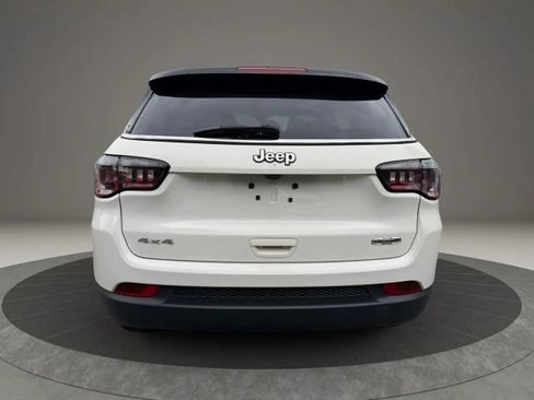 Used 2020 Jeep Compass Latitude w/ Popular Equipment Group AWD/4WD image 6