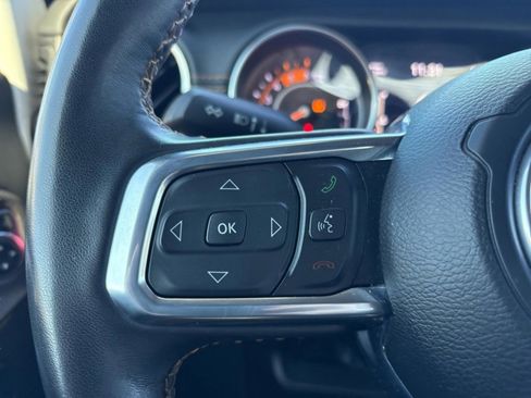 Used 2022 Jeep Wrangler Unlimited High Altitude image 12