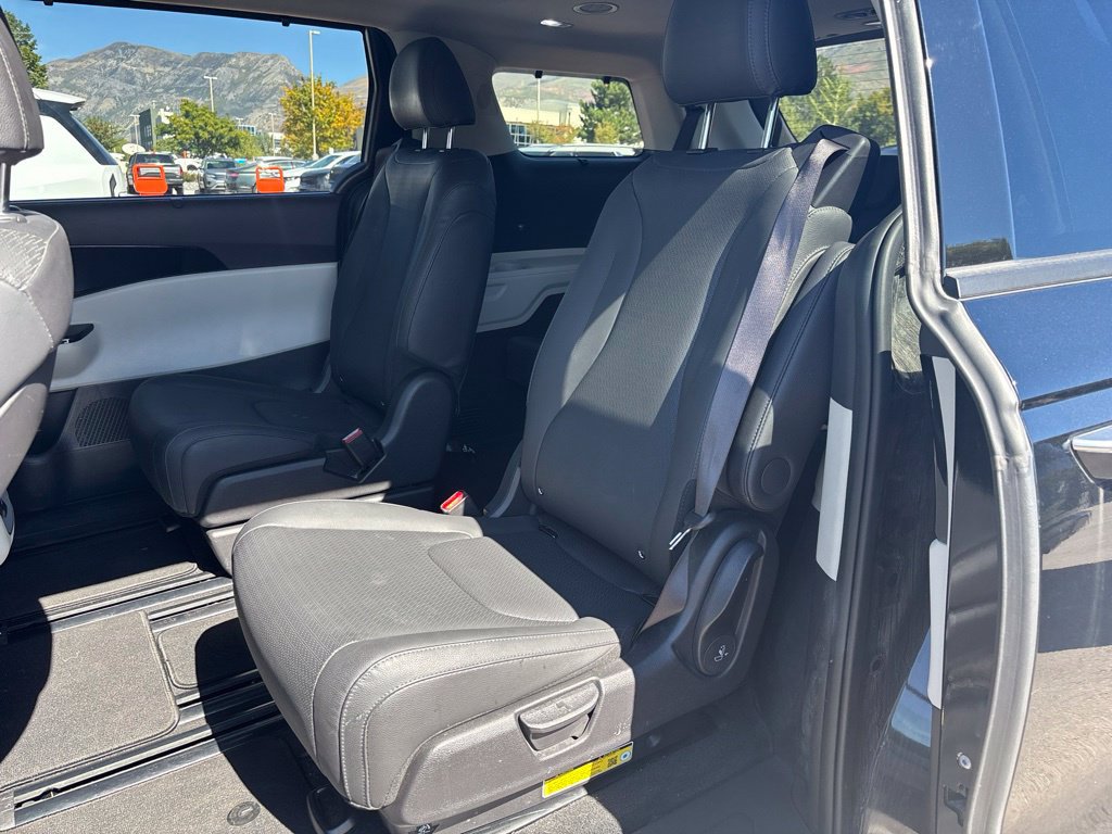 Certified 2024 Kia Carnival SX Prestige FWD image 10