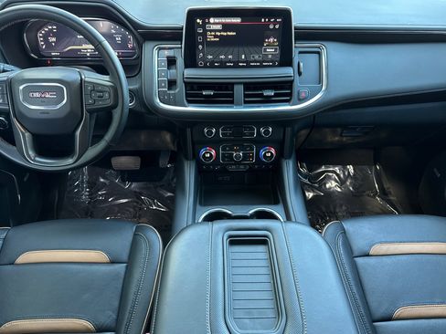 Used 2023 GMC Yukon XL AT4 w/ AT4 Premium Plus Package image 16