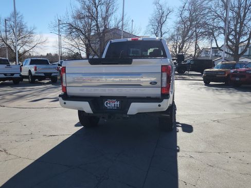 Used 2017 Ford F250 Platinum w/ Platinum Ultimate Package image 14