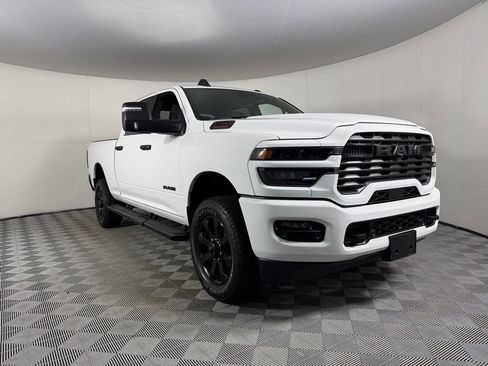 Used 2025 RAM 2500 Big Horn AWD/4WD image 4