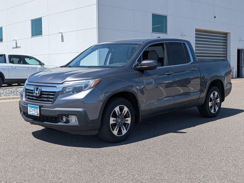 Used 2017 Honda Ridgeline RTL image 2